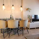 Haya Beachhouse - King