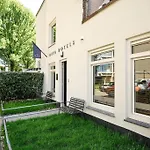 Haya Beachhouse - King