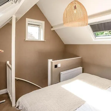 Haya Beachhouse - King * Den Haag