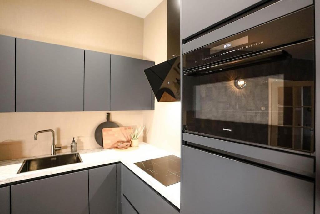 Haya Beachhouse - King Apartment *